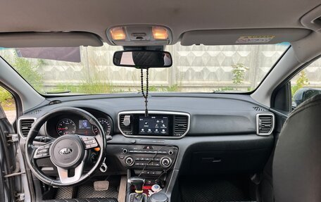 KIA Sportage IV рестайлинг, 2018 год, 1 800 000 рублей, 15 фотография