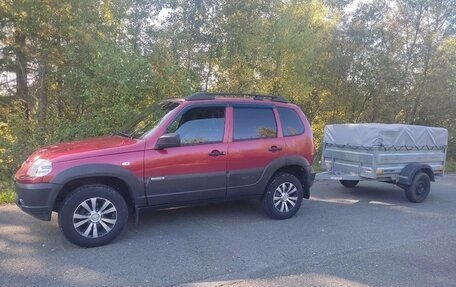 Chevrolet Niva I рестайлинг, 2016 год, 870 000 рублей, 3 фотография