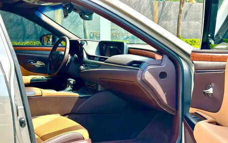 Lexus ES VII, 2022 год, 3 100 090 рублей, 4 фотография