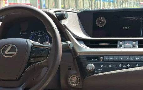 Lexus ES VII, 2022 год, 3 100 090 рублей, 8 фотография