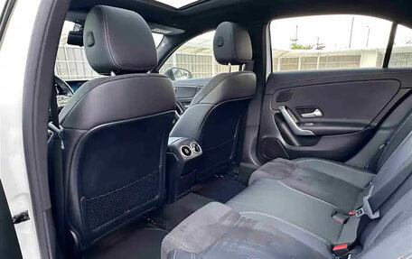 Mercedes-Benz A-Класс, 2020 год, 1 556 690 рублей, 15 фотография