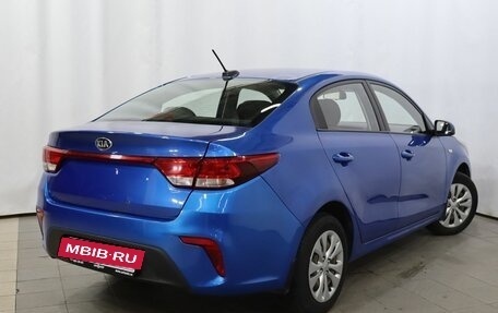 KIA Rio IV, 2018 год, 1 200 000 рублей, 4 фотография