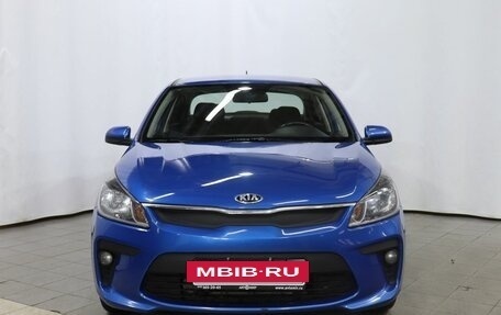 KIA Rio IV, 2018 год, 1 200 000 рублей, 2 фотография