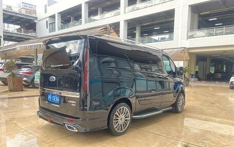 Ford Tourneo Custom I рестайлинг, 2024 год, 5 070 000 рублей, 6 фотография