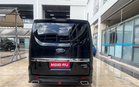 Ford Tourneo Custom I рестайлинг, 2024 год, 5 070 000 рублей, 5 фотография