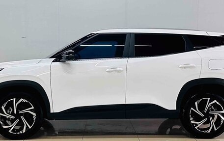 Geely Atlas, 2023 год, 1 620 325 рублей, 4 фотография