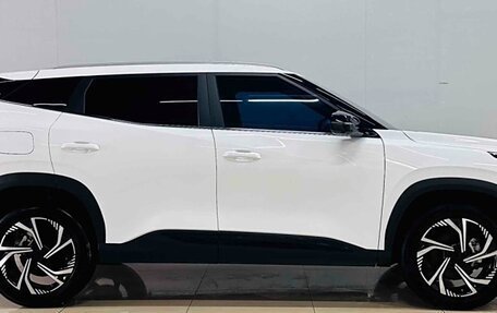 Geely Atlas, 2023 год, 1 620 325 рублей, 5 фотография