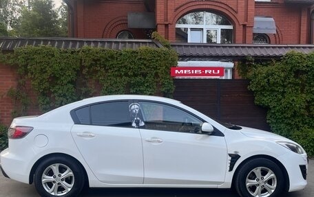 Mazda 3, 2011 год, 900 000 рублей, 2 фотография