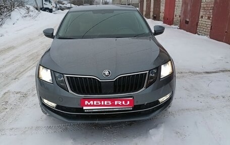 Skoda Octavia, 2017 год, 2 000 000 рублей, 2 фотография