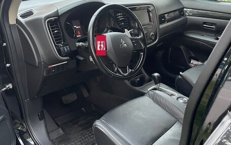 Mitsubishi Outlander III рестайлинг 3, 2015 год, 2 150 000 рублей, 19 фотография