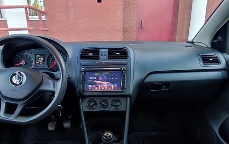 Volkswagen Polo VI (EU Market), 2019 год, 800 000 рублей, 5 фотография