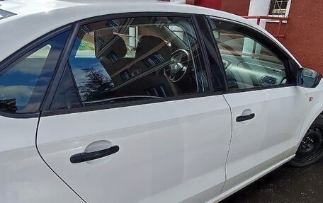 Volkswagen Polo VI (EU Market), 2019 год, 800 000 рублей, 3 фотография
