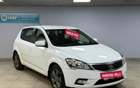 KIA cee'd I рестайлинг, 2010 год, 880 000 рублей, 3 фотография