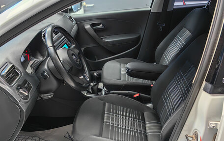 Volkswagen Polo VI (EU Market), 2015 год, 850 000 рублей, 11 фотография