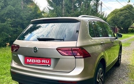 Volkswagen Tiguan II, 2019 год, 1 950 000 рублей, 6 фотография