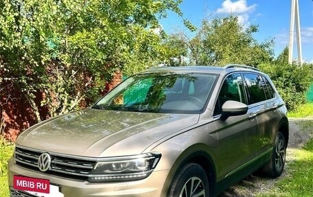 Volkswagen Tiguan II, 2019 год, 1 950 000 рублей, 2 фотография