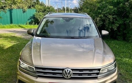 Volkswagen Tiguan II, 2019 год, 1 950 000 рублей, 13 фотография