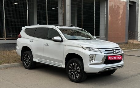Mitsubishi Montero Sport, 2021 год, 3 700 000 рублей, 2 фотография