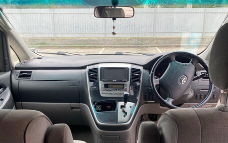 Toyota Alphard III, 2004 год, 1 500 000 рублей, 9 фотография