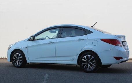 Hyundai Solaris II рестайлинг, 2015 год, 1 050 000 рублей, 6 фотография