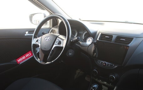 Hyundai Solaris II рестайлинг, 2015 год, 1 050 000 рублей, 11 фотография