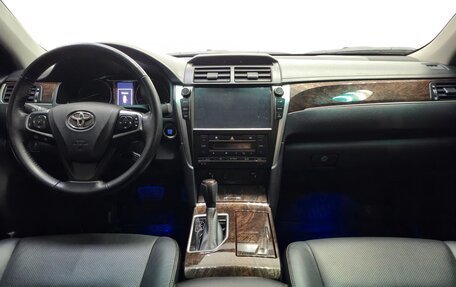 Toyota Camry, 2018 год, 2 750 000 рублей, 10 фотография
