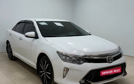 Toyota Camry, 2018 год, 2 750 000 рублей, 3 фотография