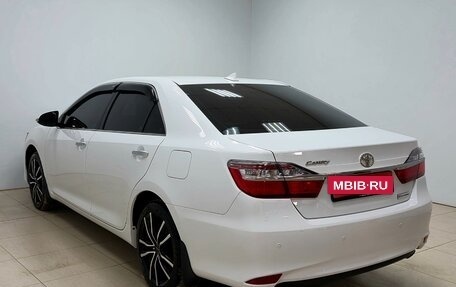 Toyota Camry, 2018 год, 2 750 000 рублей, 6 фотография