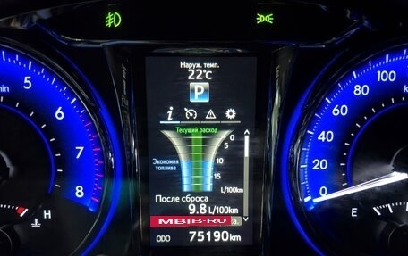 Toyota Camry, 2018 год, 2 750 000 рублей, 16 фотография