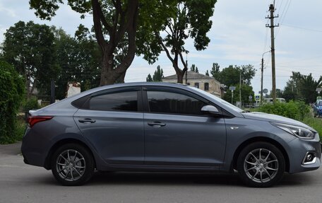 Hyundai Solaris II рестайлинг, 2018 год, 1 230 000 рублей, 12 фотография