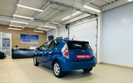 Toyota Aqua I, 2014 год, 999 999 рублей, 4 фотография