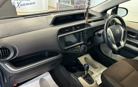 Toyota Aqua I, 2014 год, 999 999 рублей, 13 фотография