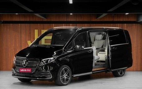 Mercedes-Benz V-Класс, 2025 год, 29 370 000 рублей, 1 фотография