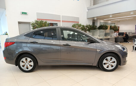 Hyundai Solaris II рестайлинг, 2015 год, 996 000 рублей, 5 фотография