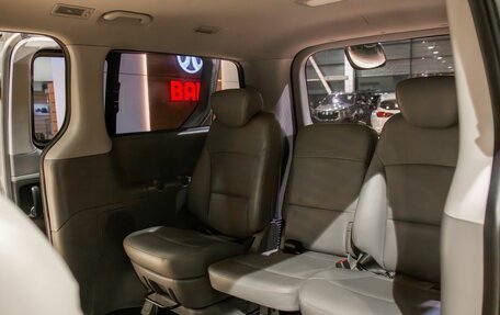 Hyundai Grand Starex Grand Starex I рестайлинг 2, 2013 год, 1 695 000 рублей, 17 фотография