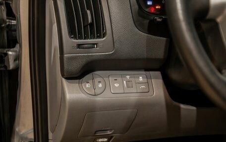 Hyundai Grand Starex Grand Starex I рестайлинг 2, 2013 год, 1 695 000 рублей, 10 фотография