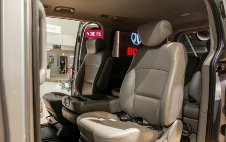 Hyundai Grand Starex Grand Starex I рестайлинг 2, 2013 год, 1 695 000 рублей, 16 фотография