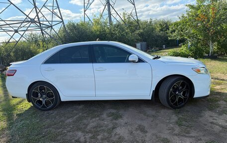 Toyota Camry, 2011 год, 1 850 000 рублей, 3 фотография