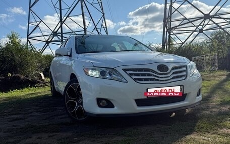 Toyota Camry, 2011 год, 1 850 000 рублей, 4 фотография