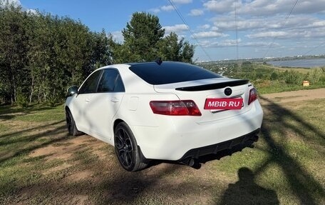 Toyota Camry, 2011 год, 1 850 000 рублей, 34 фотография
