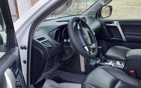 Toyota Land Cruiser Prado 150 рестайлинг 2, 2012 год, 3 230 000 рублей, 3 фотография