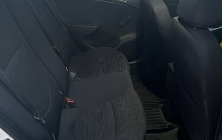 Hyundai Solaris II рестайлинг, 2015 год, 930 000 рублей, 15 фотография