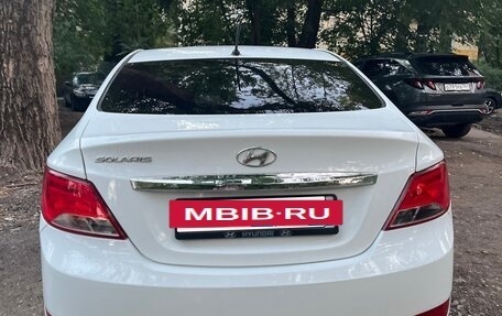 Hyundai Solaris II рестайлинг, 2015 год, 930 000 рублей, 4 фотография