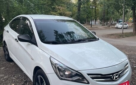 Hyundai Solaris II рестайлинг, 2015 год, 930 000 рублей, 7 фотография