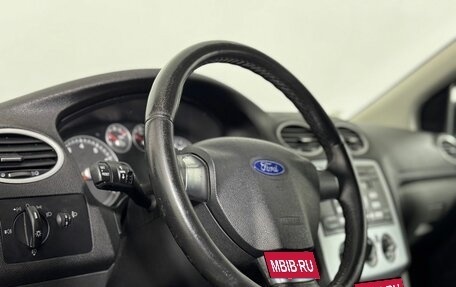 Ford Focus II рестайлинг, 2005 год, 395 000 рублей, 18 фотография