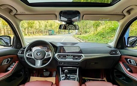 BMW 3 серия, 2022 год, 3 800 000 рублей, 10 фотография