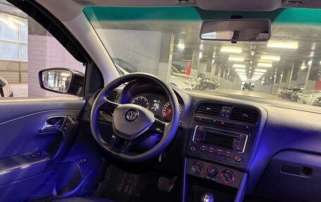 Volkswagen Polo VI (EU Market), 2015 год, 729 000 рублей, 13 фотография