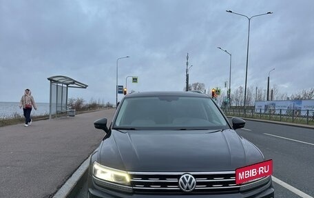 Volkswagen Tiguan II, 2018 год, 3 250 000 рублей, 2 фотография