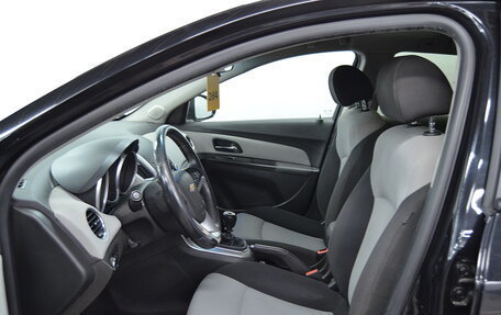 Chevrolet Cruze II, 2013 год, 690 000 рублей, 8 фотография