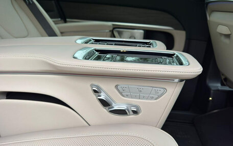 Mercedes-Benz V-Класс, 2025 год, 15 680 000 рублей, 17 фотография